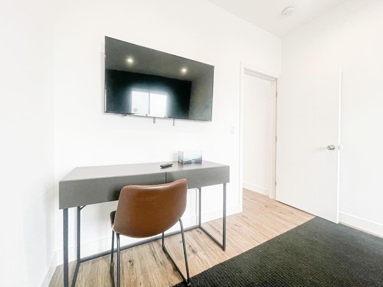 Chic 4br Multi-level Near K-town - Cl2 - Cul Ferienhaus *